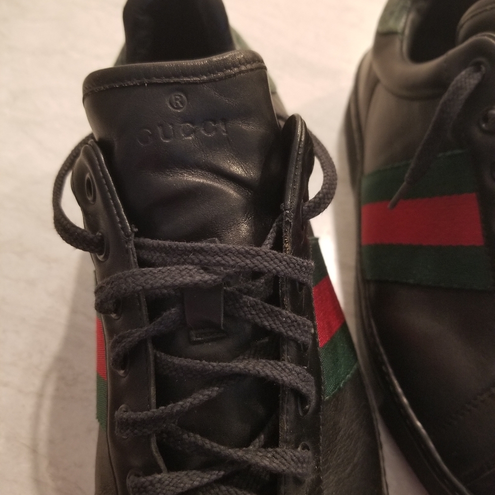 AUTHENTIC Gucci sneaker